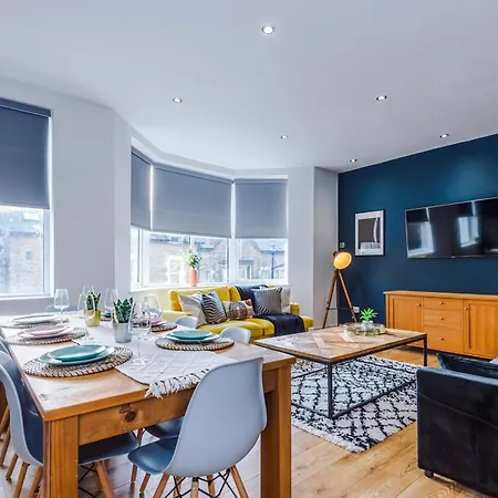 The Gatsby In 3 Bedrooms - Parking * Харрогейт