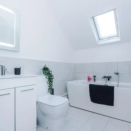 The Gatsby In Harrogate 3 Bedrooms - Parking * Harrogate