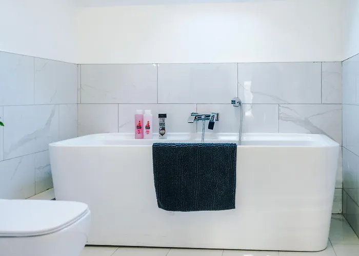 Gatsby House - Parking & Pool Table Harrogate