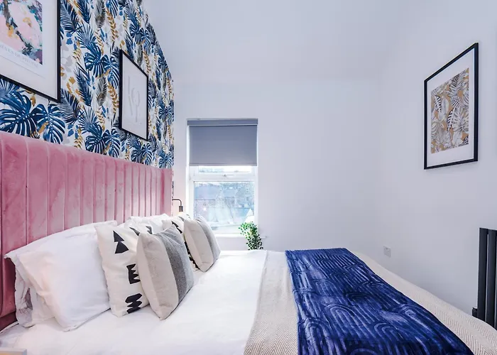 Gatsby House - Parking & Pool Table Apartman *