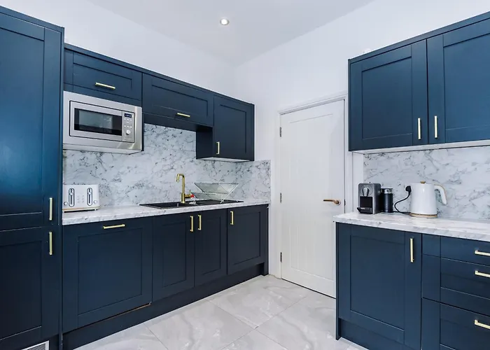 Gatsby House - Parking & Pool Table Apartman *