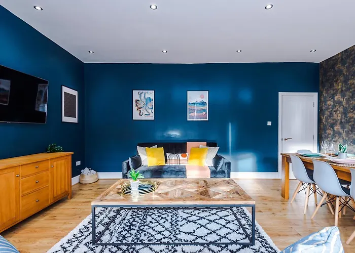 Gatsby House - Parking & Pool Table דירה הרוגייט