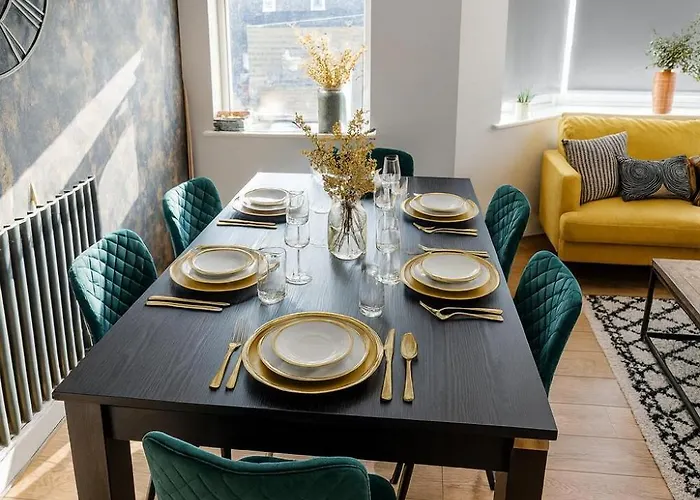 Gatsby House - Parking & Pool Table Apartman *