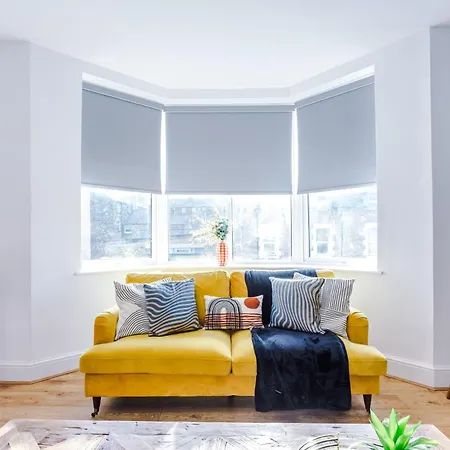 The Gatsby In 3 Bedrooms - Parking * Harrogate