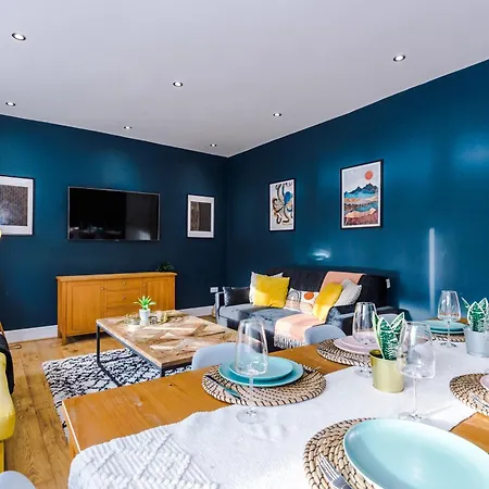 The Gatsby In 3 Bedrooms - Parking Daire